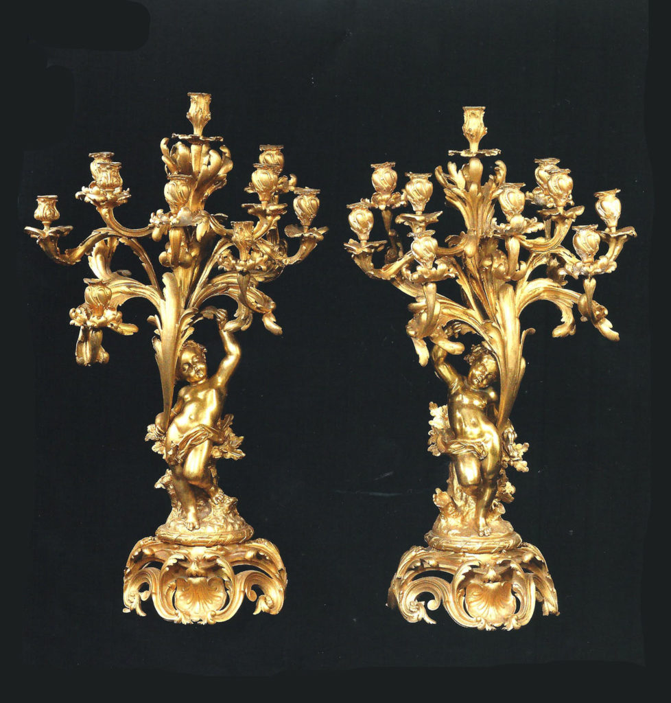 Coppia di candelabri agli "Amorini"